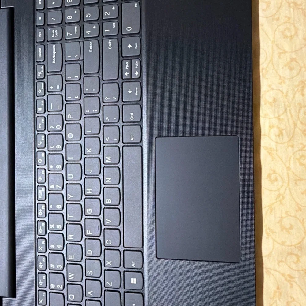 Lenovo V15 G2 IJL 15.6
